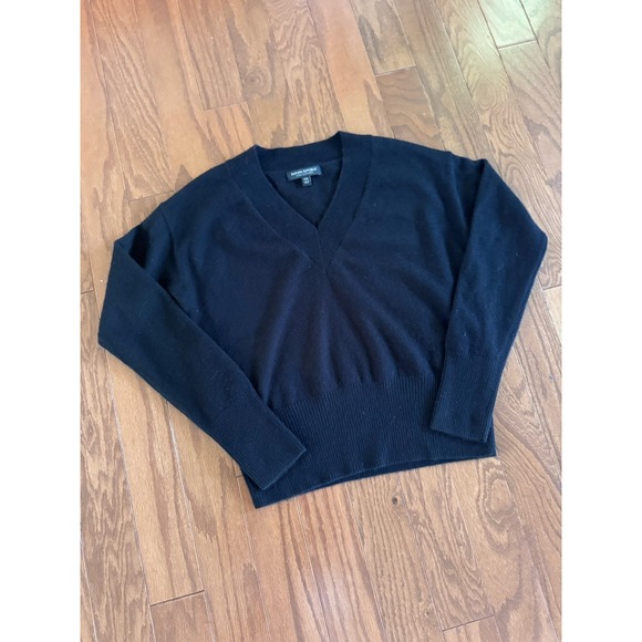 Banana Republic 100% Cashmere Black Sweater Women's Sz XXS Luxury Pullover - Picture 1 of 9